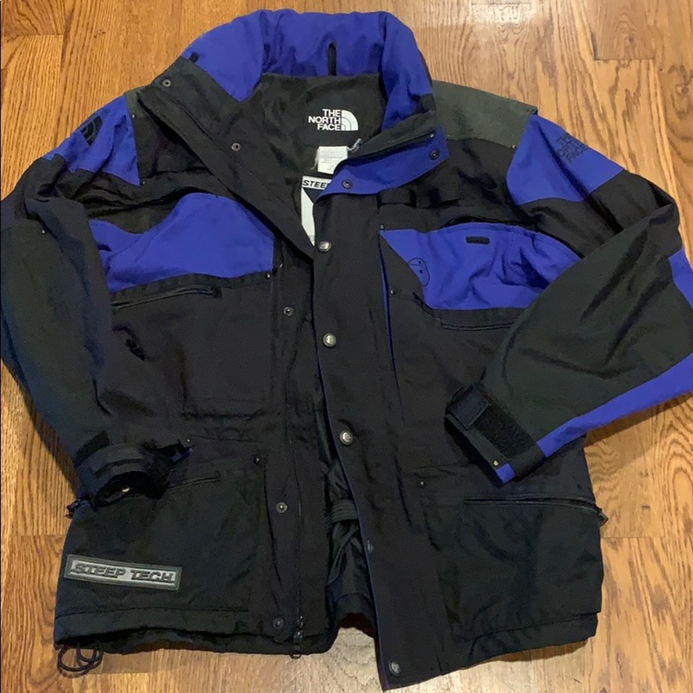 AVAILABLE - Men’s ski jacket